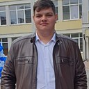 Знакомства: Andrei, 24 года, Sibiu