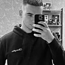 Знакомства: Юра, 28 лет, Мариуполь