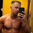 Знакомства: Vitaliy, 28 лет, Барнаул