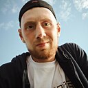 Знакомства: Максим, 29 лет, Белово