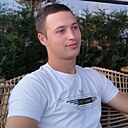 Знакомства: Макс, 24 года, Судак