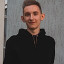 Знакомства: Максим, 24 года, Кировград