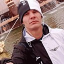 Знакомства: Максим, 33 года, Москва