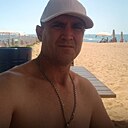 Знакомства: Денис, 36 лет, Миллерово