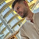Знакомства: Liviu, 31 год, Constanța