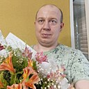 Знакомства: Максим, 41 год, Луганск