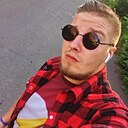 Знакомства: Андрей, 32 года, Алчевск