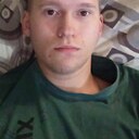 Знакомства: Денис, 24 года, Салехард