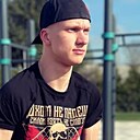 Знакомства: Максим, 22 года, Динская