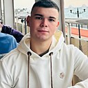 Знакомства: Максим, 23 года, Старый Оскол