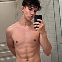 Знакомства: Максим, 20 лет, Змеиногорск