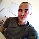 Знакомства: Виктор, 26 лет, Сарапул