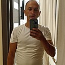 Знакомства: Юрий, 37 лет, Москва