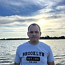 Знакомства: Илья, 23 года, Слуцк