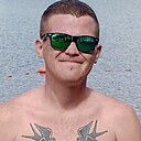 Знакомства: Паша, 30 лет, Новомосковск