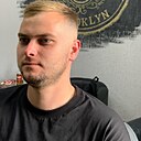 Знакомства: Илья, 26 лет, Гродно