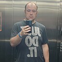 Знакомства: Антон, 40 лет, Калуга