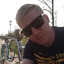 Знакомства: Артём, 35 лет, Калининград