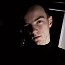 Знакомства: Евгений, 24 года, Клинцы
