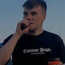 Знакомства: Денис, 24 года, Давид-Городок
