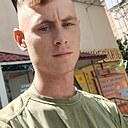 Знакомства: Илья, 27 лет, Ладыжин