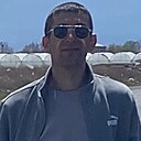 Знакомства: Гарик, 35 лет, Ялуторовск