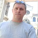 Знакомства: Robert, 33 года, Pitești
