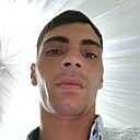 Знакомства: George, 32 года, Pitești