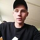 Знакомства: Денис, 24 года, Солигорск