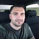 Знакомства: Robert, 26 лет, Botoșani