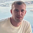 Знакомства: Максим, 33 года, Тюмень