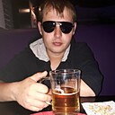 Знакомства: Евгений, 32 года, Буинск