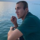Знакомства: Артем, 24 года, Волгодонск