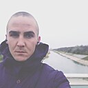 Знакомства: Максим, 31 год, Феодосия