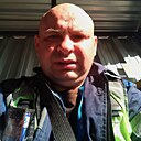 Знакомства: Максим, 39 лет, Югорск