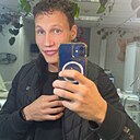 Знакомства: Евгений, 29 лет, Тюмень