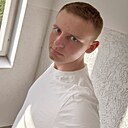 Знакомства: Артём, 23 года, Жлобин