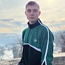 Знакомства: Максим, 34 года, Феодосия
