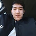 Знакомства: Адиль, 23 года, Астана
