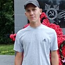 Знакомства: Виктор, 32 года, Выселки