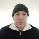 Знакомства: Олжас, 27 лет, Аксу