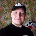 Знакомства: Евгений, 33 года, Нижневартовск