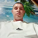 Знакомства: Евгений, 41 год, Любинский