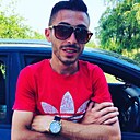 Знакомства: Cosmin, 32 года, Timișoara