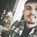 Знакомства: Ionut Busuioc, 23 года, București