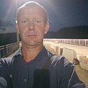 Знакомства: Виктор Бекарев, 45 лет, Шелехов
