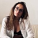 Знакомства: Карі, 36 лет, Ужгород