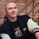 Знакомства: Андрей, 28 лет, Валдай
