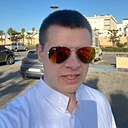 Знакомства: Александр, 32 года, Магадан