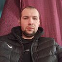 Знакомства: Максим, 32 года, Наровля